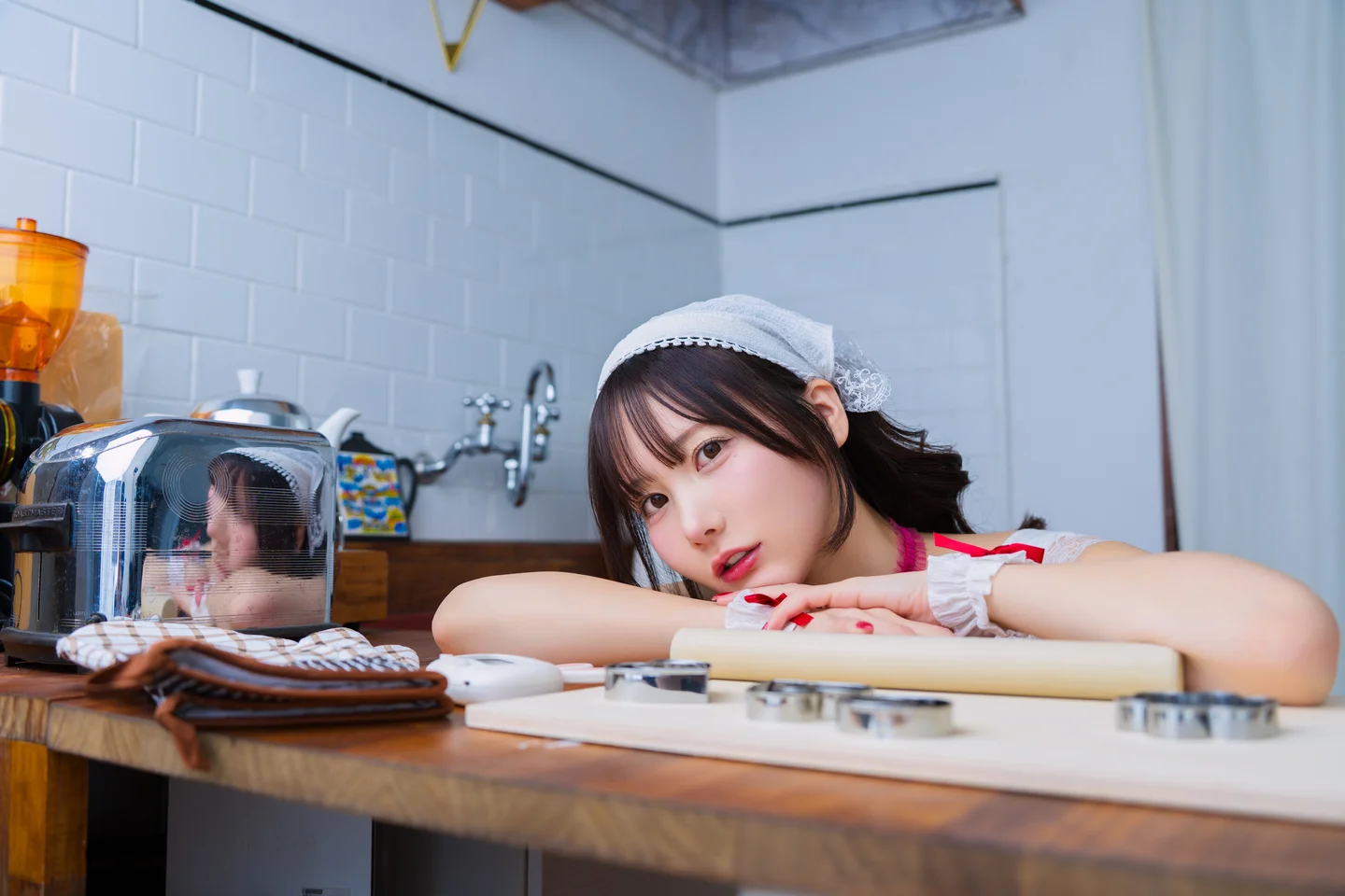 けん研（けんけん）_eat_me!_誕生日記念DL写真集_101P_1_15GB eat me!11.webp